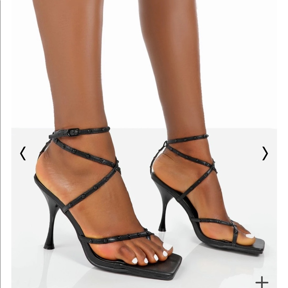 BRAND NEW PUBLIC DESIRE HEELS SIZE 9